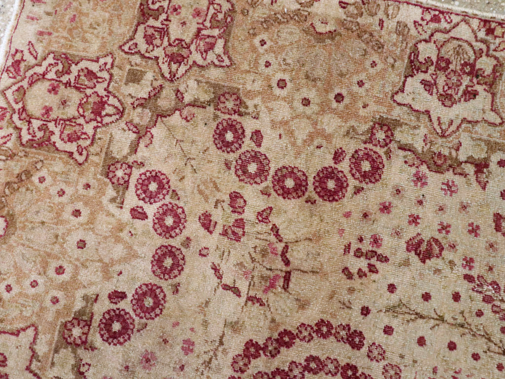 Antique Persian Lavar Kerman Rug, No.9830 - Galerie Shabab