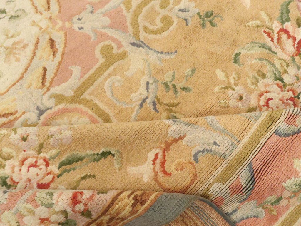 Vintage European Savonnerie Carpet, No.9835 - Galerie Shabab