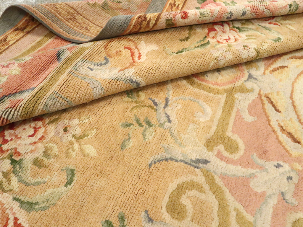 Vintage European Savonnerie Carpet, No.9835 - Galerie Shabab