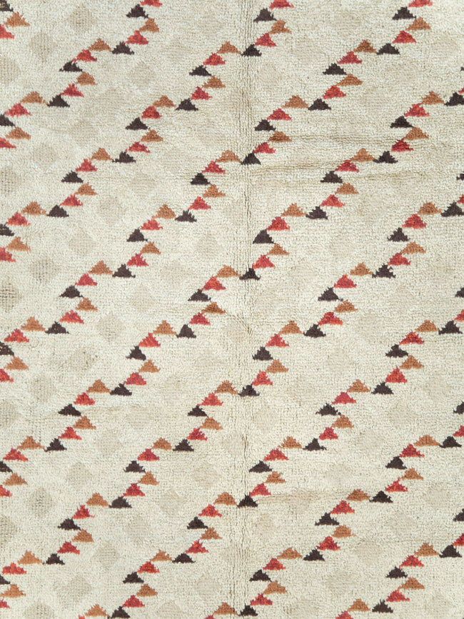 An Art Deco Carpet, No.9838 - Galerie Shabab