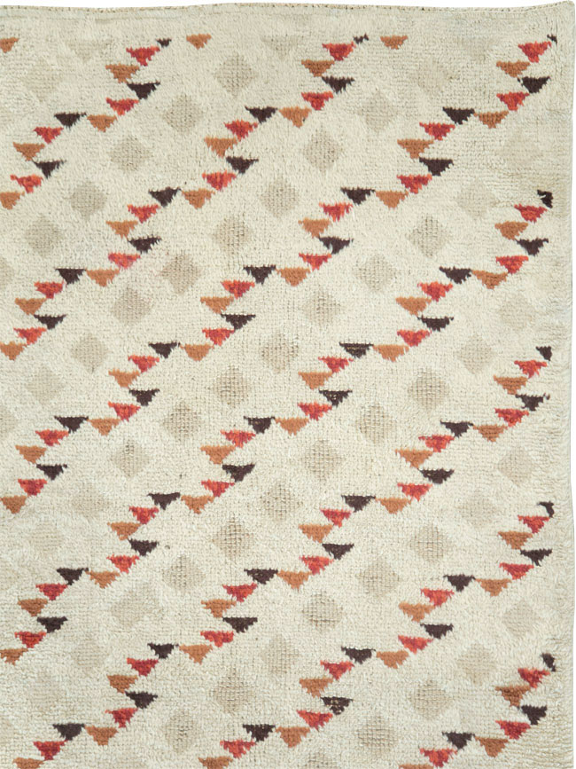 An Art Deco Carpet, No.9838 - Galerie Shabab