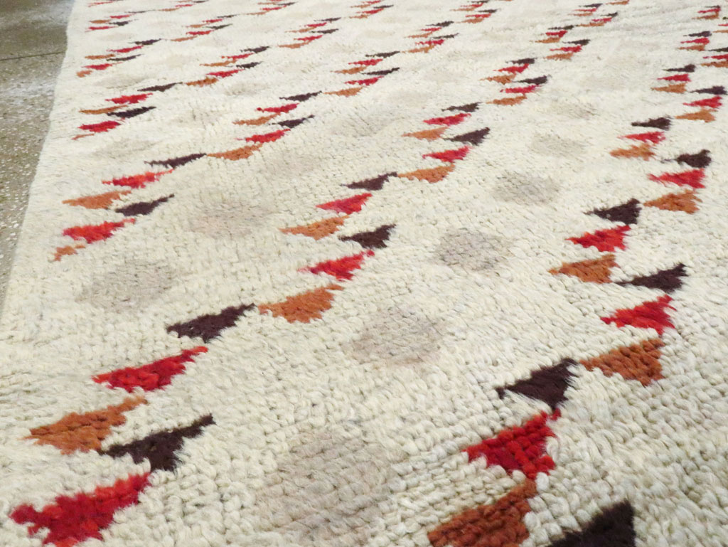 An Art Deco Carpet, No.9838 - Galerie Shabab