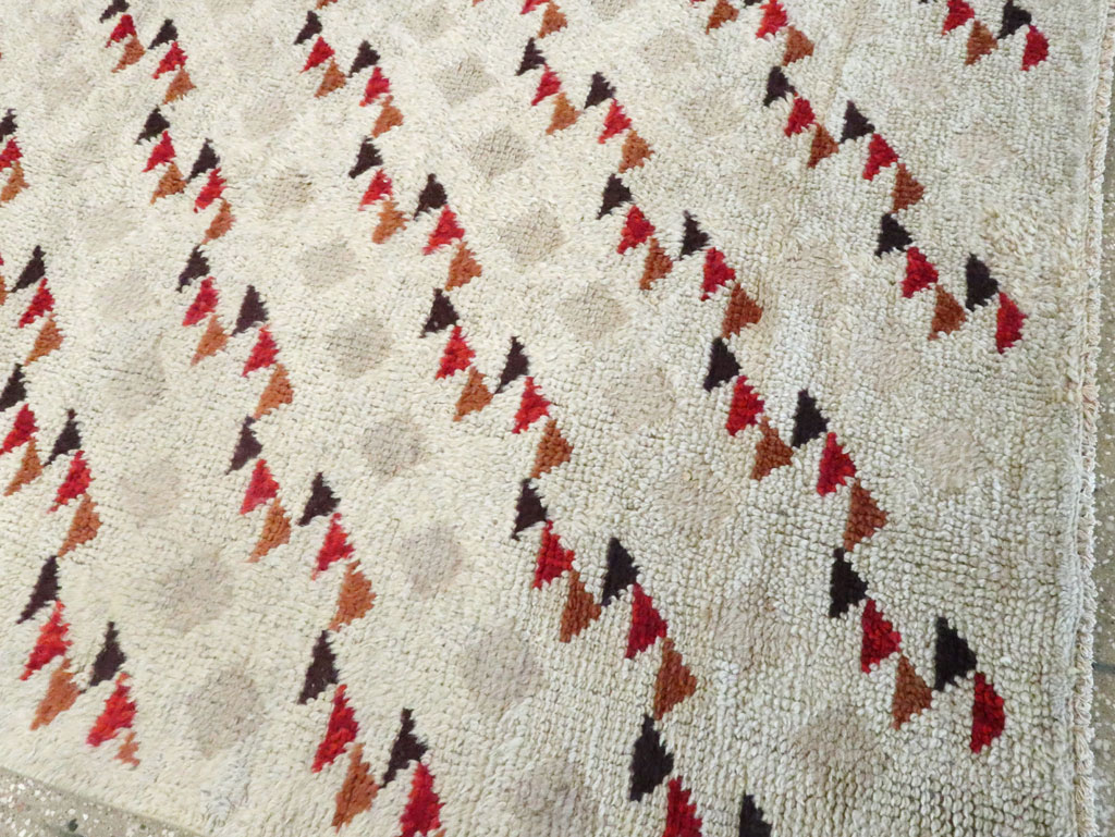 An Art Deco Carpet, No.9838 - Galerie Shabab