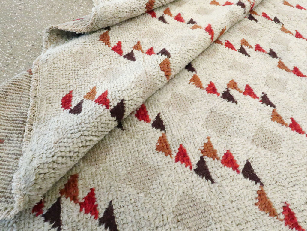 An Art Deco Carpet, No.9838 - Galerie Shabab