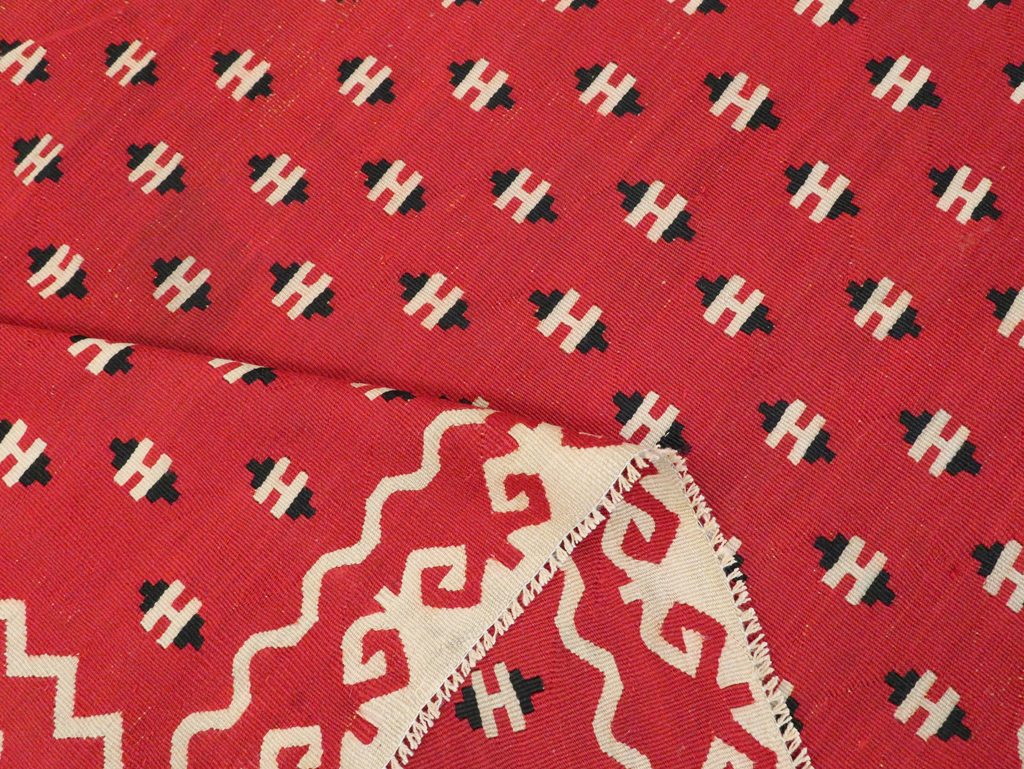 Vintage Bulgarian Flatweave Kilim Gallery Carpet, No.9850 - Galerie Shabab