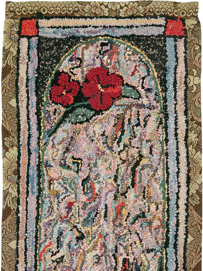 Vintage American Hook Throw Rug, No.9857 - Galerie Shabab