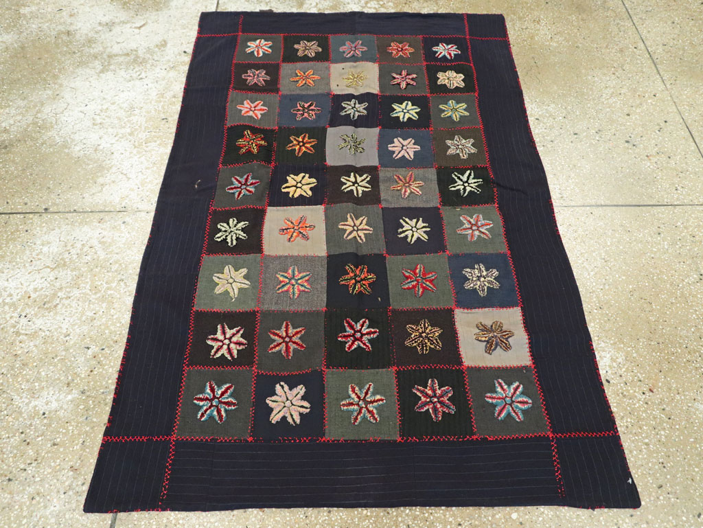 Antique American Embroidered Quilt, No.9865 - Galerie Shabab