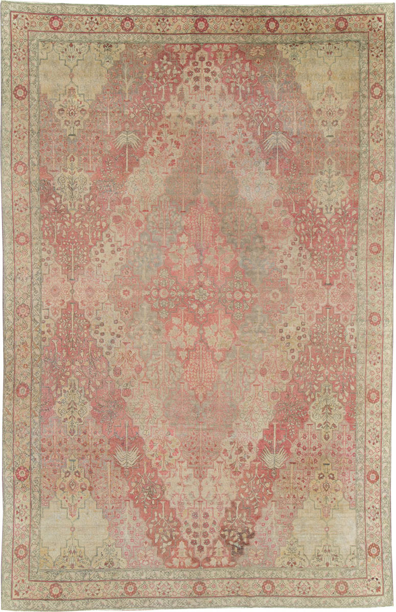 Antique Herekeh Carpet, No.9899 - Galerie Shabab