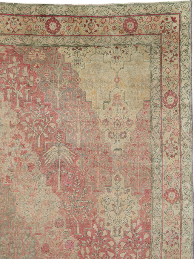 Antique Herekeh Carpet, No.9899 - Galerie Shabab