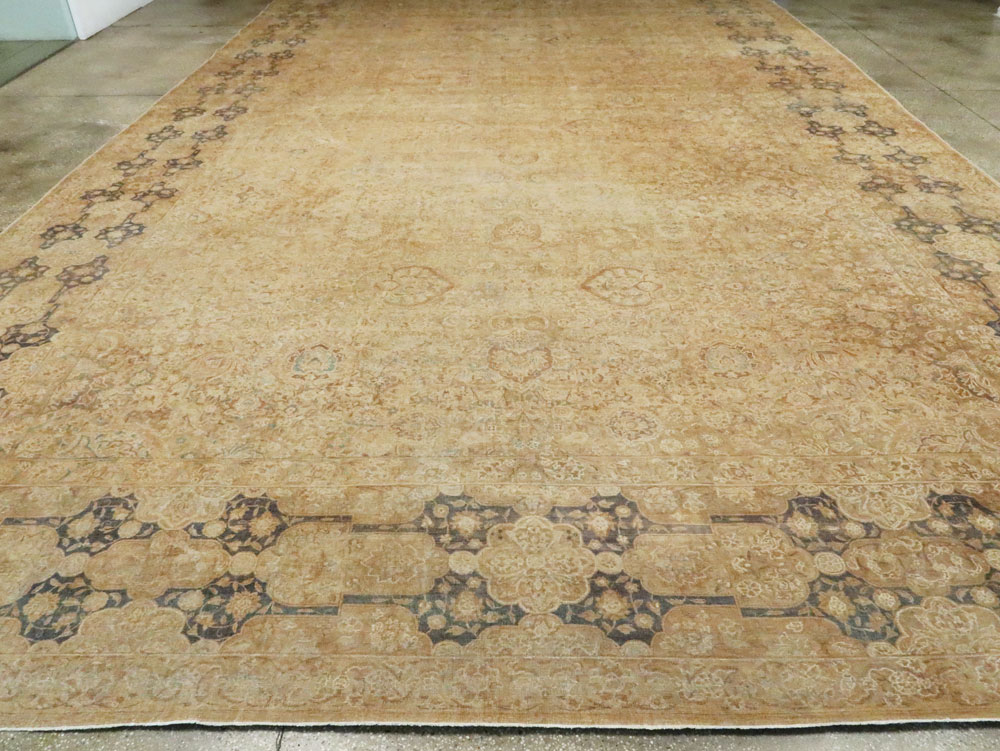 Antique Persian Lavar Kerman Carpet, No.9905 - Galerie Shabab