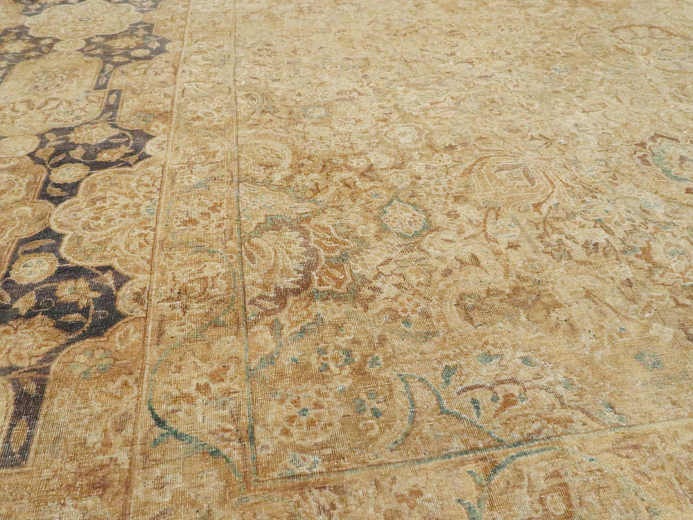 Antique Persian Lavar Kerman Carpet, No.9905 - Galerie Shabab