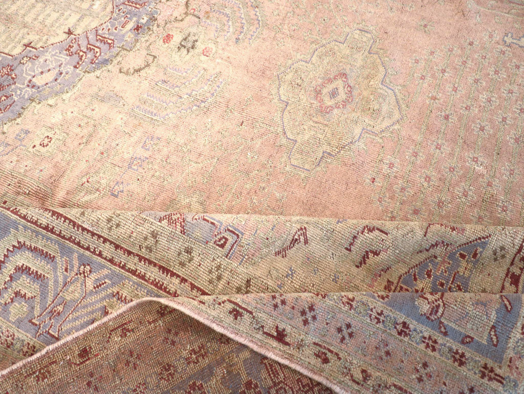 An Oushak Carpet, No.9920 - Galerie Shabab