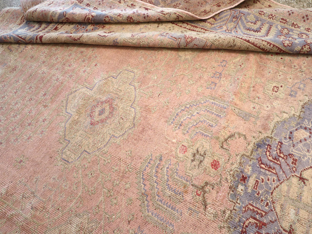 An Oushak Carpet, No.9920 - Galerie Shabab