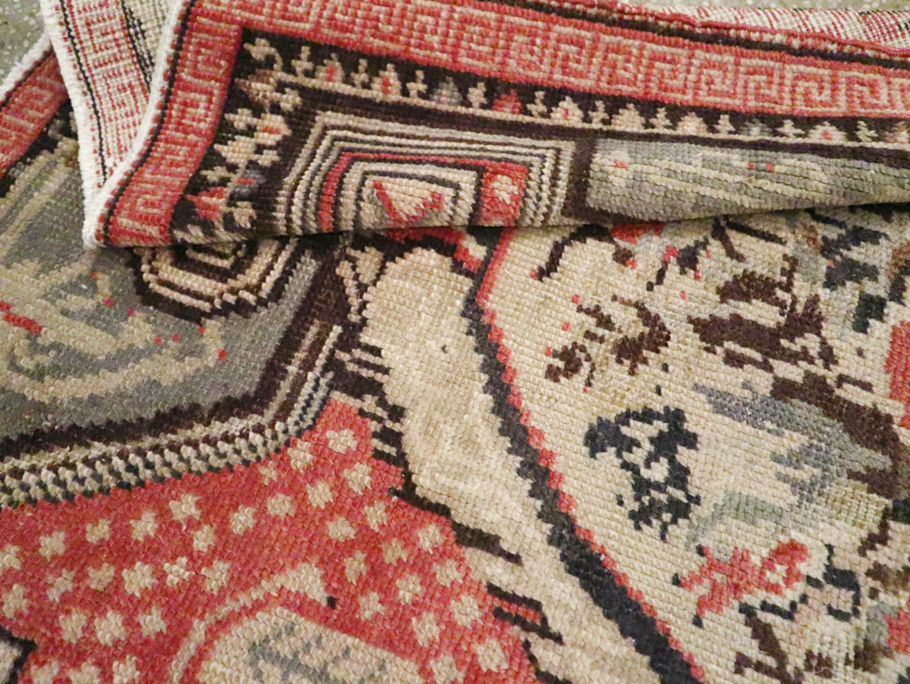 A Ghiordes Rug, No.9936 - Galerie Shabab