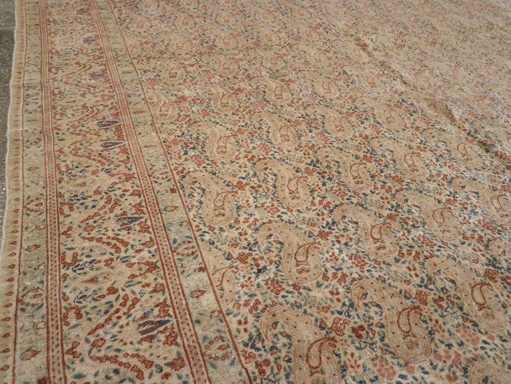 Antique Persian Kerman Square Carpet, No.9939 - Galerie Shabab