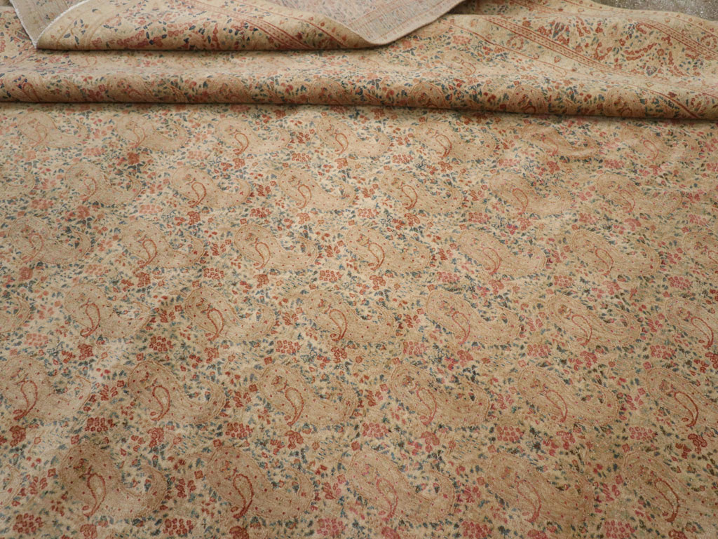 Antique Persian Kerman Square Carpet, No.9939 - Galerie Shabab