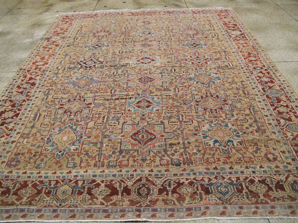 Antique Persian Heriz Square Carpet, No.9944 - Galerie Shabab