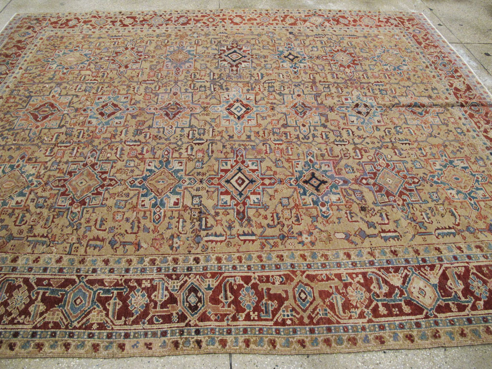 Antique Persian Heriz Square Carpet, No.9944 - Galerie Shabab