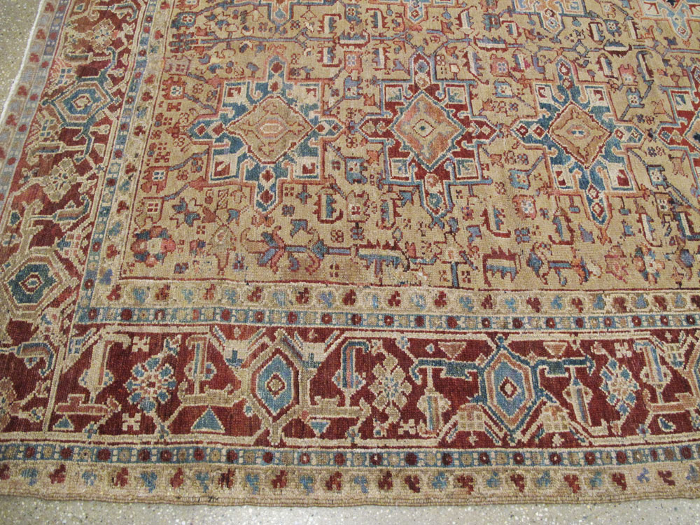Antique Persian Heriz Square Carpet, No.9944 - Galerie Shabab