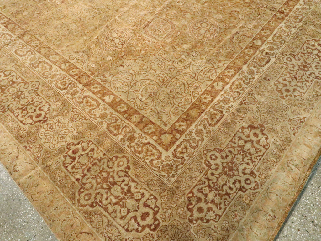 Antique Indian Agra Carpet, No.9965 - Galerie Shabab