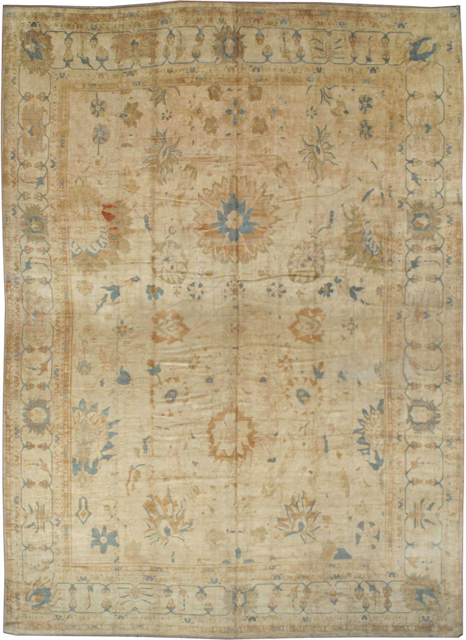 An Oushak Carpet, No.9967 - Galerie Shabab