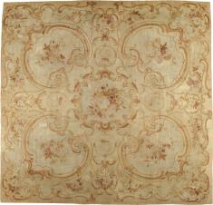 Antique French Aubusson Square Carpet, No. 15514 - Galerie Shabab 